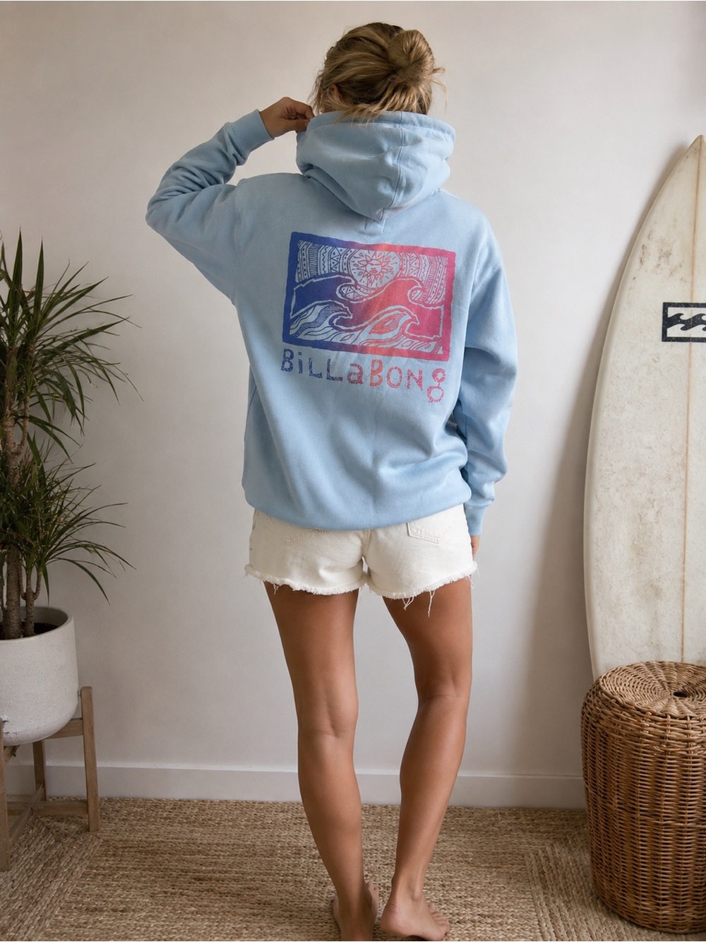 Billabong | Retro Graphic Hoodie 🌊 | Powder Blue | Large | Pullover Sweatshirt